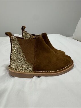 New Toddler Brown Suede Chelsea Boots with Gold Glitter Heel